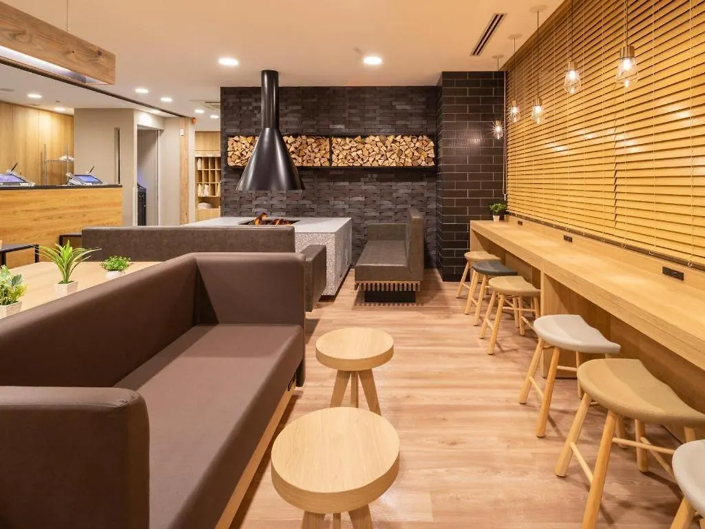 Super Hotel Χακοντάτε
